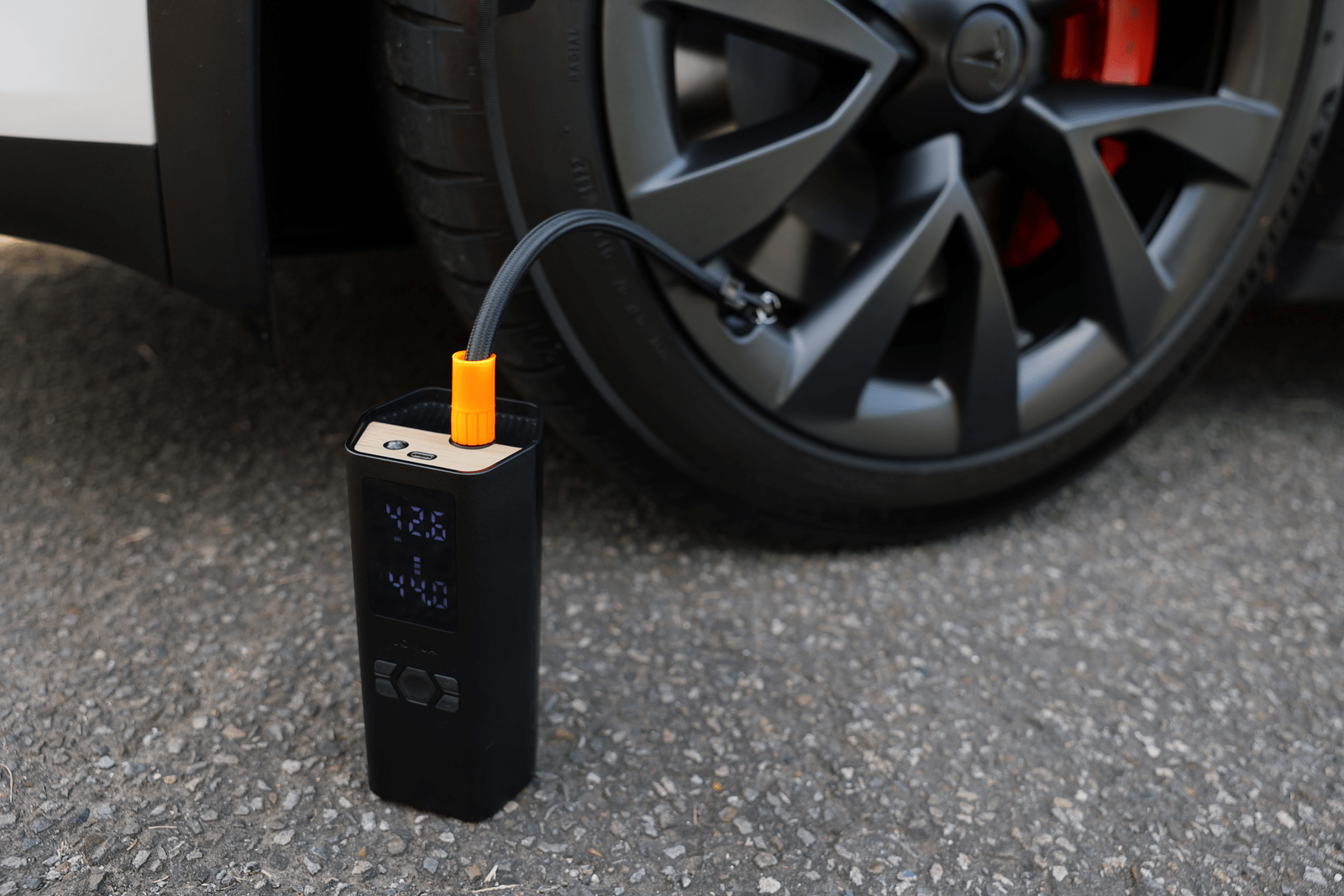 100W Portable Air Compressor for Tesla-3