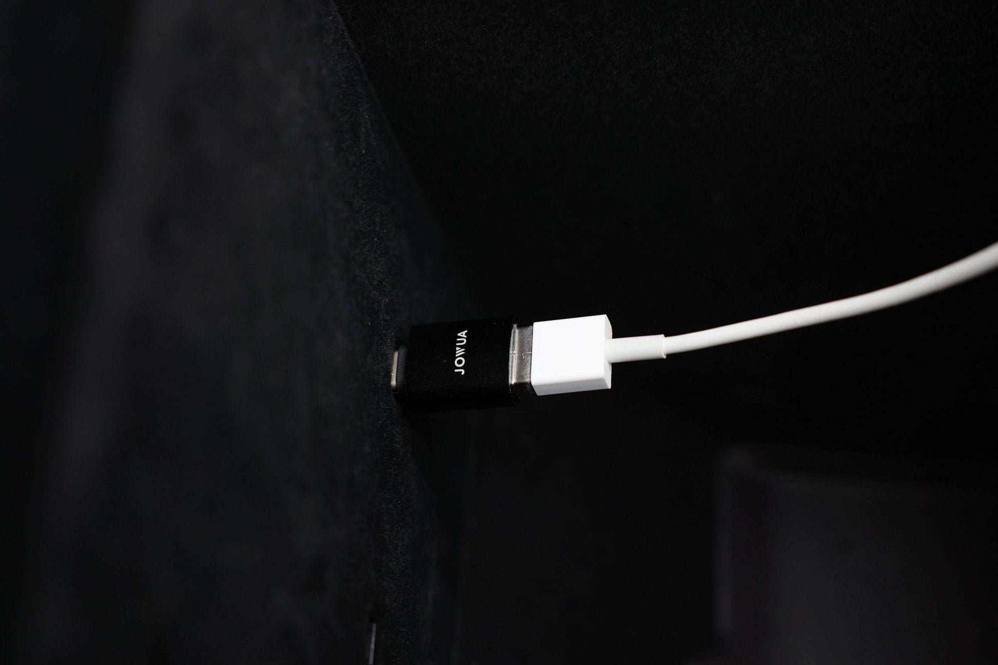 Apple Watch Tesla Charging Kit-4