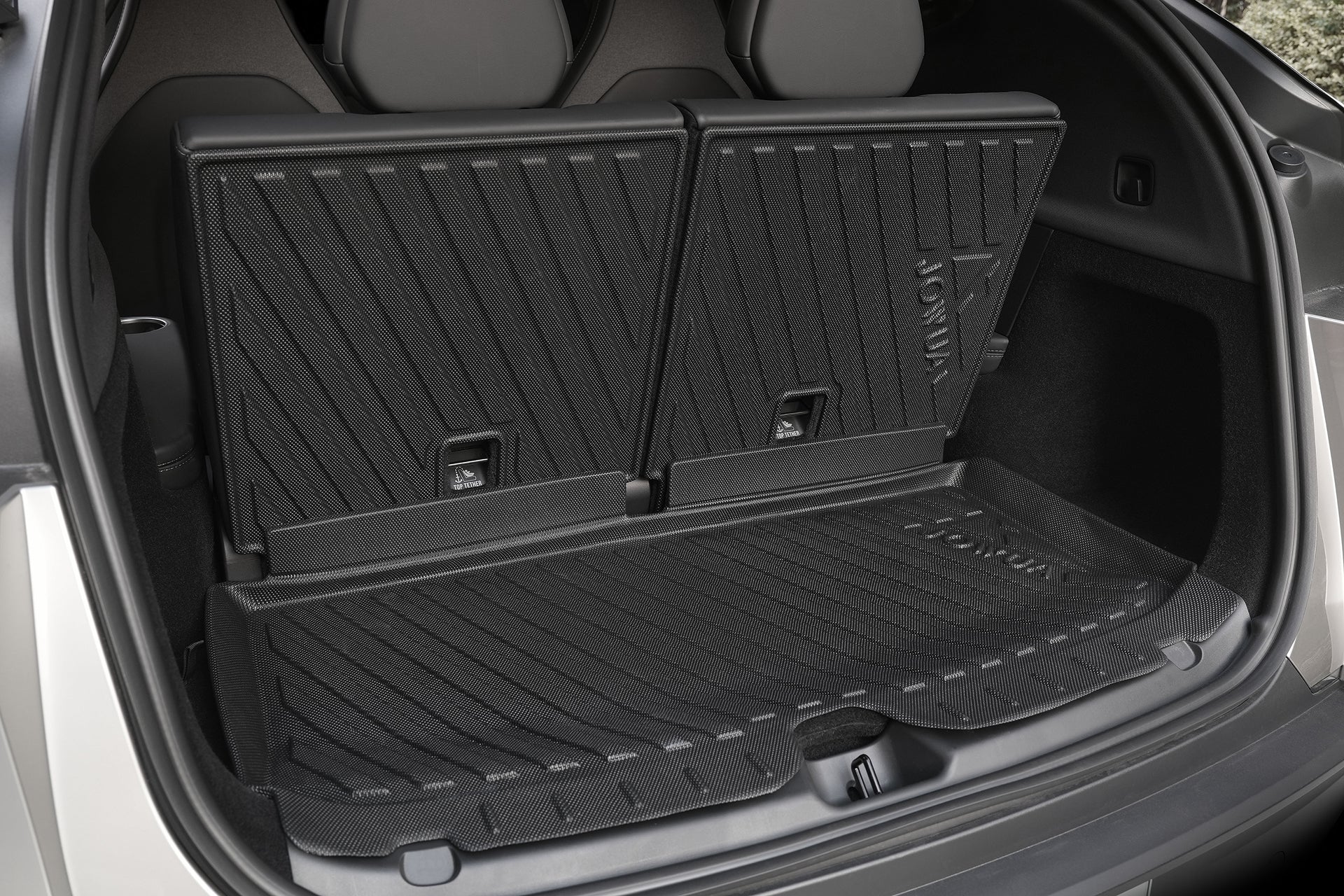 Model Y L (2026+) Waterproof Trunk Liner + Rear Seats Back Cover Bundle-2