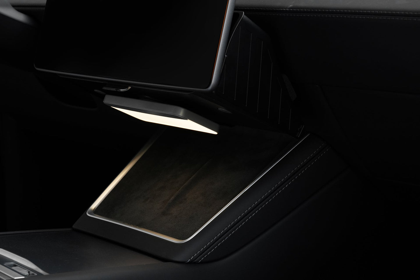 Under Screen Invisible Station Model 3 Highland (2024+)/Y Juniper (2025+)-3