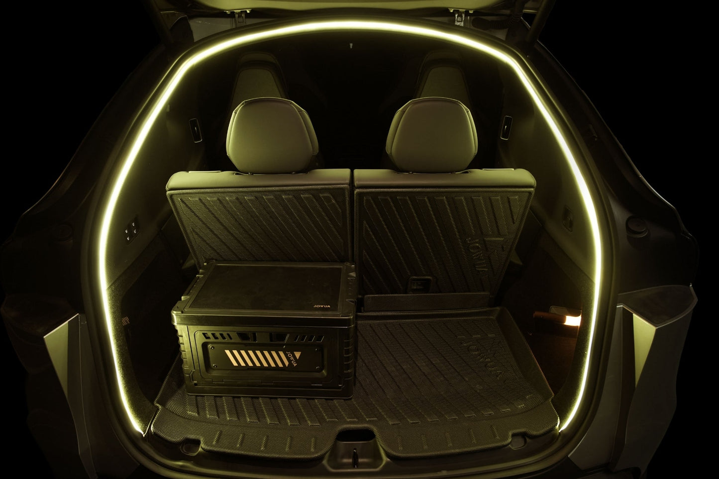 Tesla Model Y L (2026+) Trunk Ambient Light - USB-C LED Strip-4
