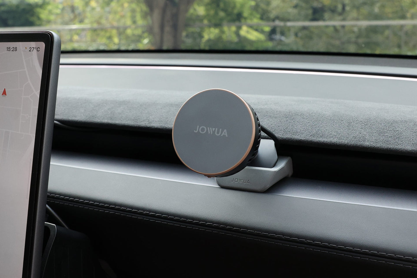 Active Cooling MagSafe Car Mount for Air Vents (Model 3 Highland & Model Y Juniper)-3